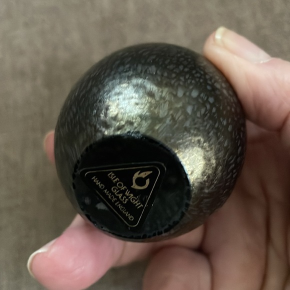 Isle of Wight paperweight - Picture 5 of 7